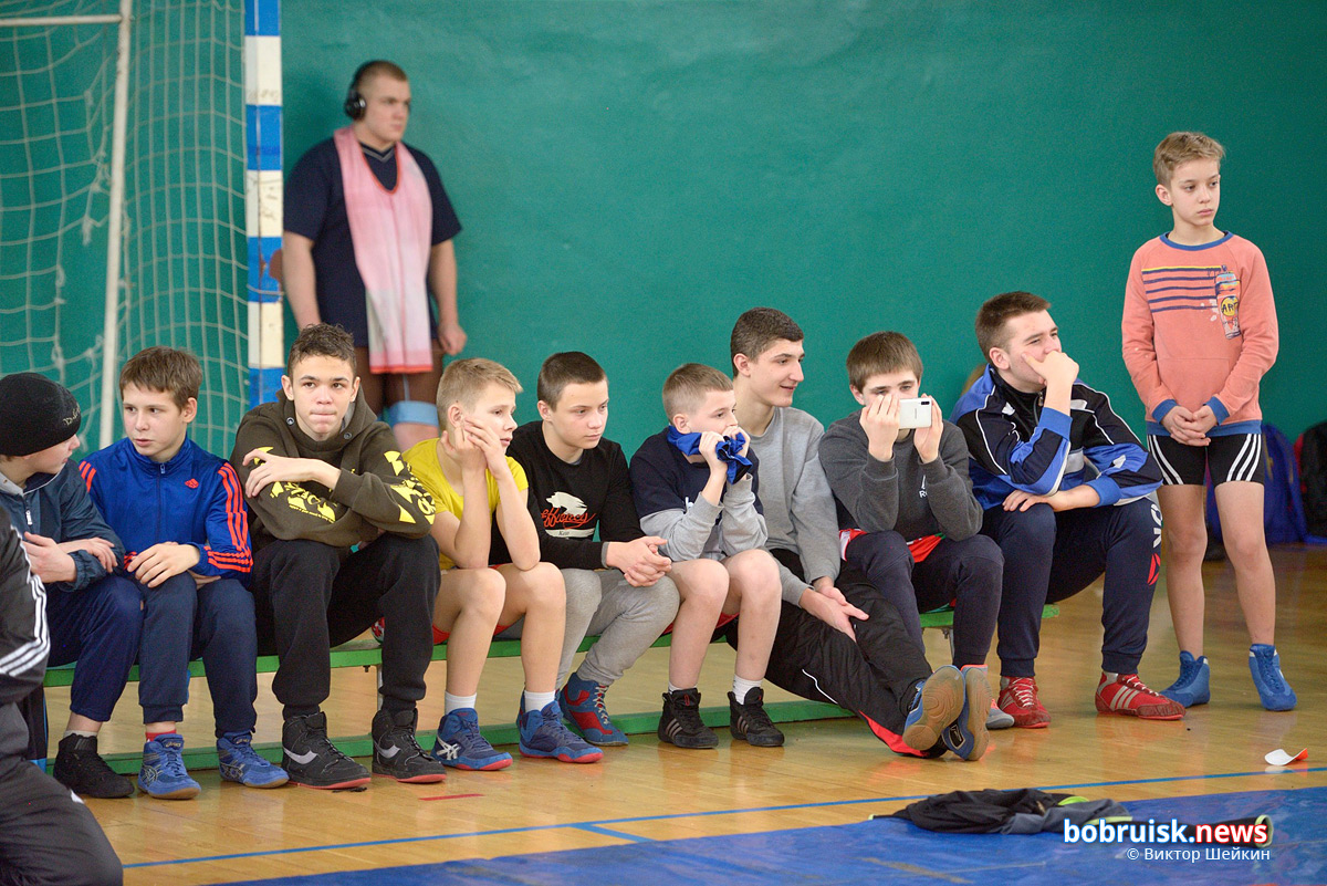 В Бобруйске стартовал 40-й турнир по греко-римской борьбе памяти 