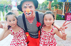Клоун из Бобруйска – о работе в Китае: «Меня там воспринимали почти как божество!»