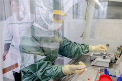 В Китае запустили производство первого лекарства от коронавируса