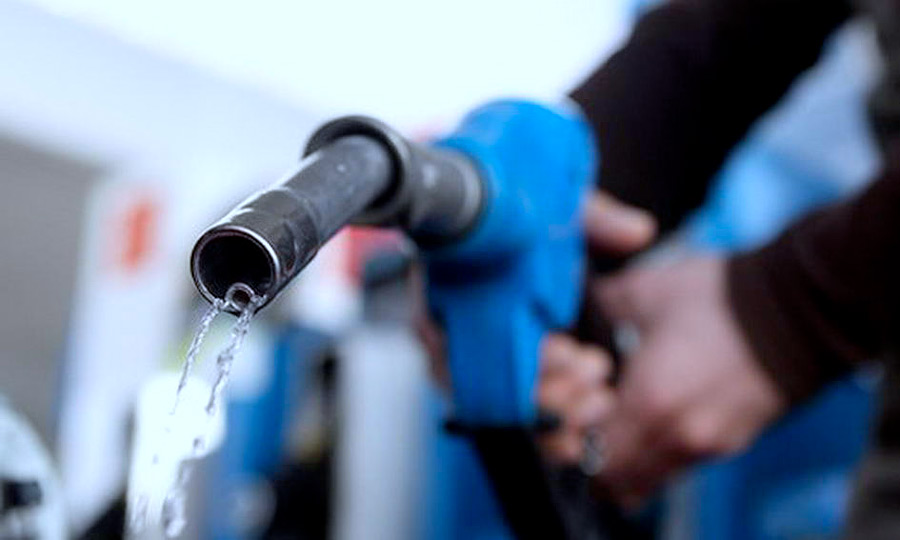 С 16 февраля цены на бензин и дизельное топливо на АЗС республики увеличатся на 1 копейку. Об этом сообщает концерн «Белнефтехим».