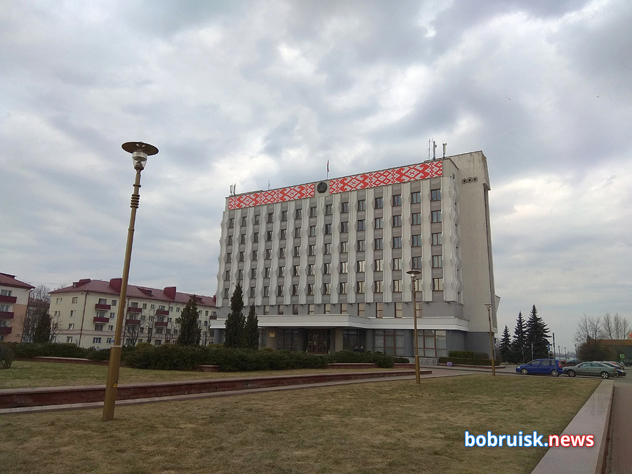 Работа города за прошлый год, стипендии и другое: в Бобруйске прошла сессия горсовета депутатов