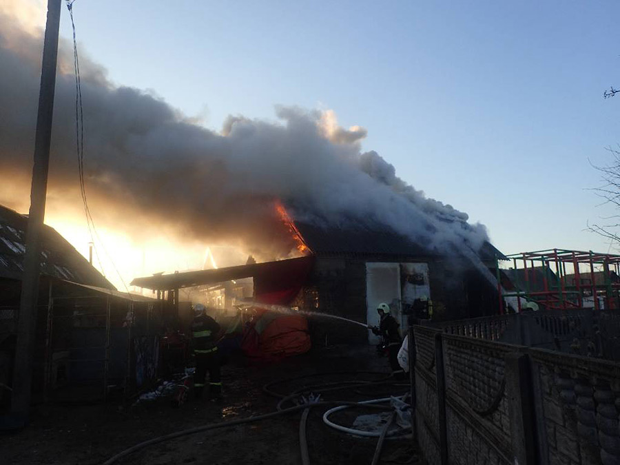 Пожар в Бобруйске – спасателям помогли прохожие
