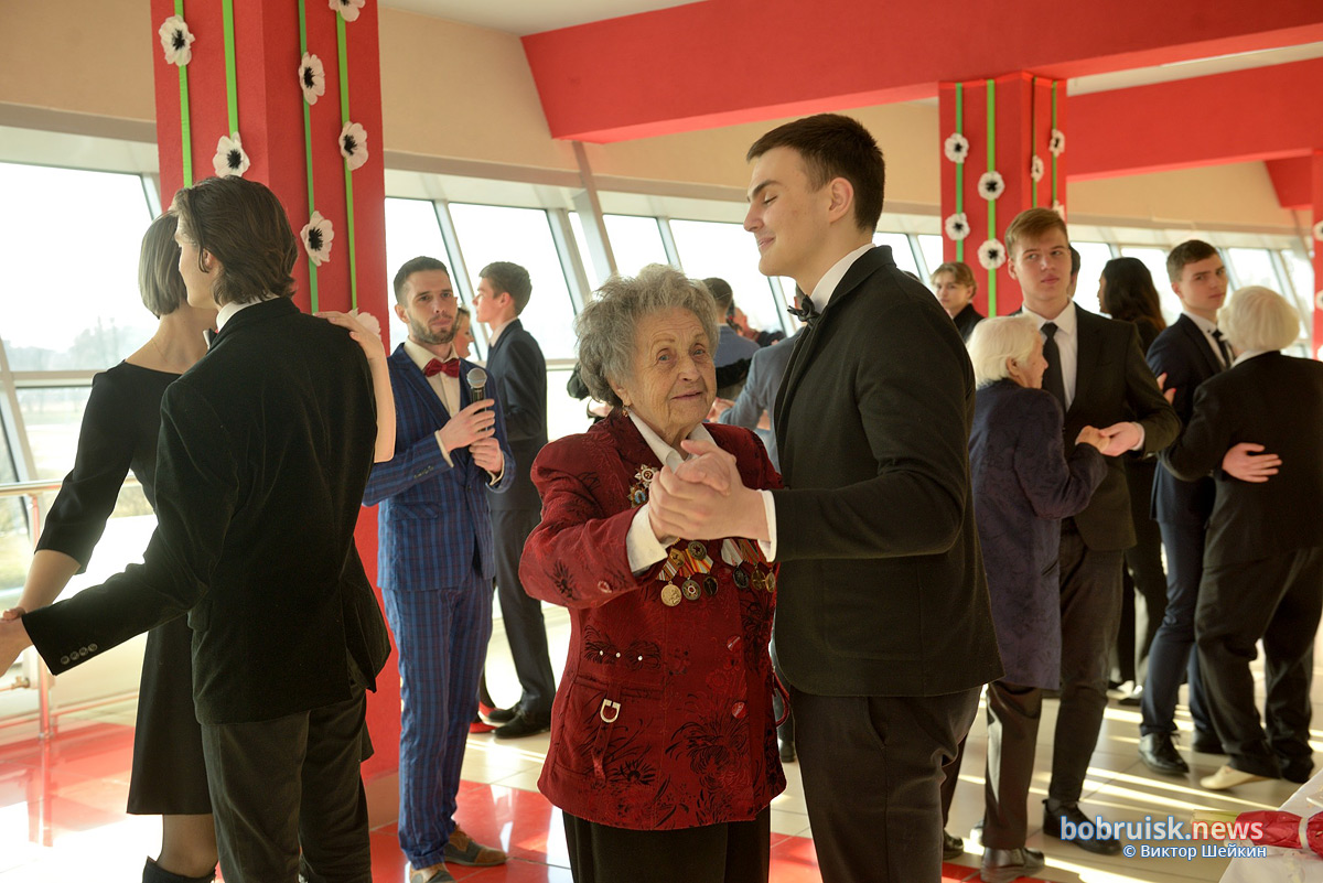 Чествование женщин