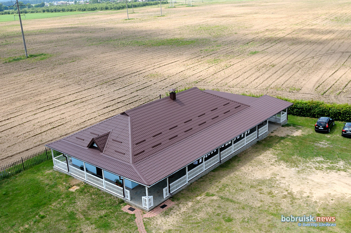 В день горда в Бобруйске в Иверском храме освящены и установлены новые колокола