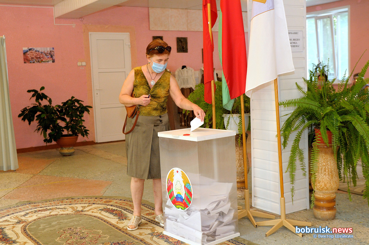 Бобруйчане делают свой выбор. Фоторепортаж с избирательных участков города