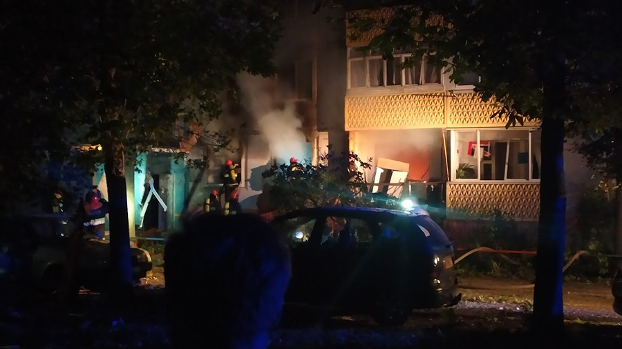 ЧП в Бобруйске: взрыв и пожар в девятиэтажке