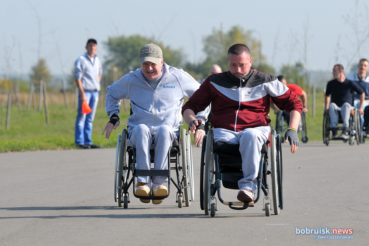 Открытая городская спартакиада среди инвалидов-колясочников в Бобруйске