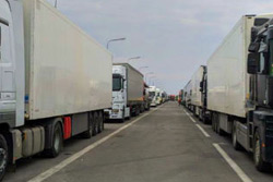 Около 600 грузовиков стоят в очередях на выезд из Беларуси