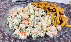 «Безумие»: крутейший салат, а готовится просто!