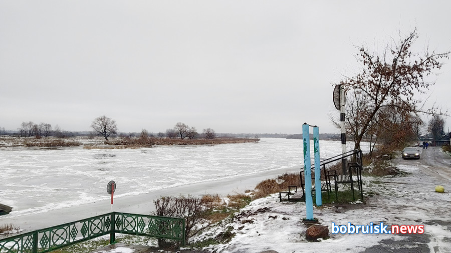 Спасатели Бобруйска рассказали, как дети выходят на лед