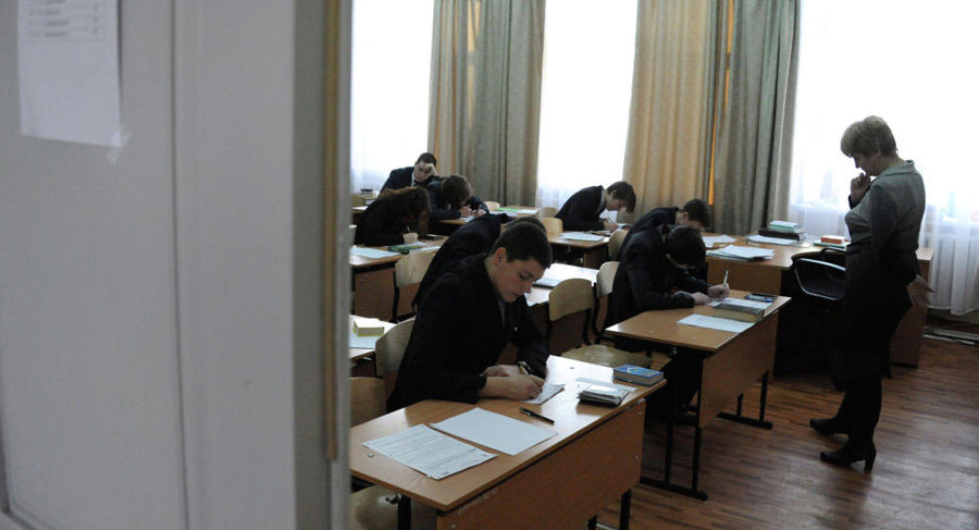 Выпускные экзамены в белорусских школах могут совместить с ЦТ