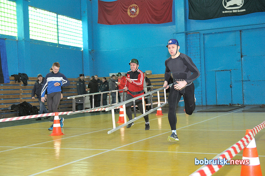 С начала нулевых в Бобруйске проводится турнир по волейболу, мини-футболу и пожарному спорту на Кубок председателя Бобруйского горисполкома. В прошлом году это было уже 17-е первенство. Планировалось, что в наступившем году традиция будет продолжена.