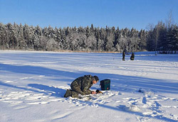 Как бобруйские рыбаки соревновались в мороз и ветер