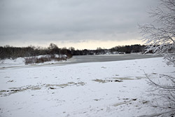 На Форштадте рыбаки рисковали попасть в промоину