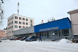 «Уже погашаем текущие долги». Новый кризис-менеджер бобруйской «Беларусьрезинотехники» - о положении на предприятии