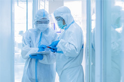 Три причины: почему некоторые люди не заболевают COVID-19