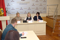 О зарплатах учителей, домашнем обучении, холодных классах, школьных сборах и перспективах вуза в Бобруйске 