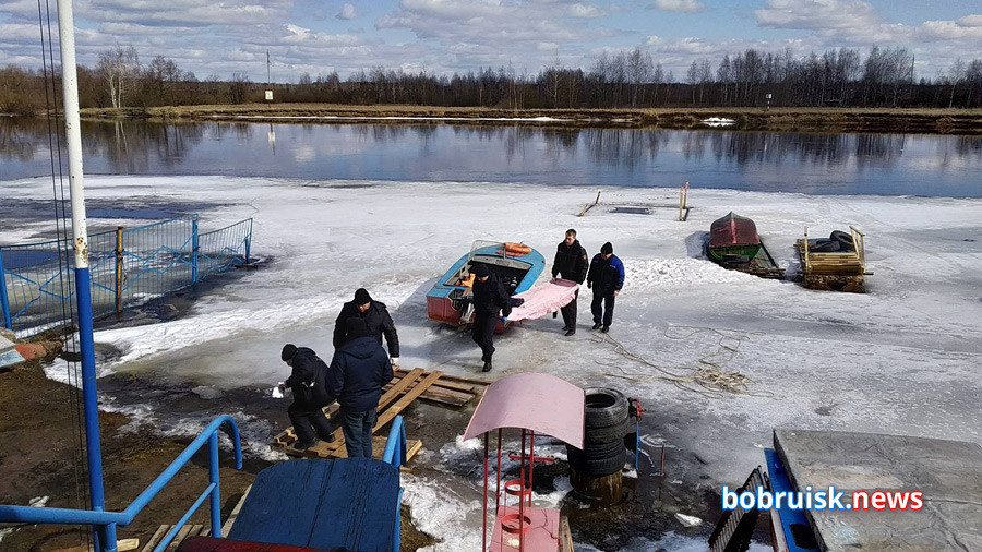 В Бобруйске школьник упал со льдины