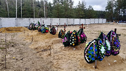 В Бобруйске начались захоронения на новом кладбище. Сколько свежих могил появляется за день?