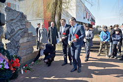 Бобруйчане почтили память узников фашистских концлагерей. Фоторепортаж