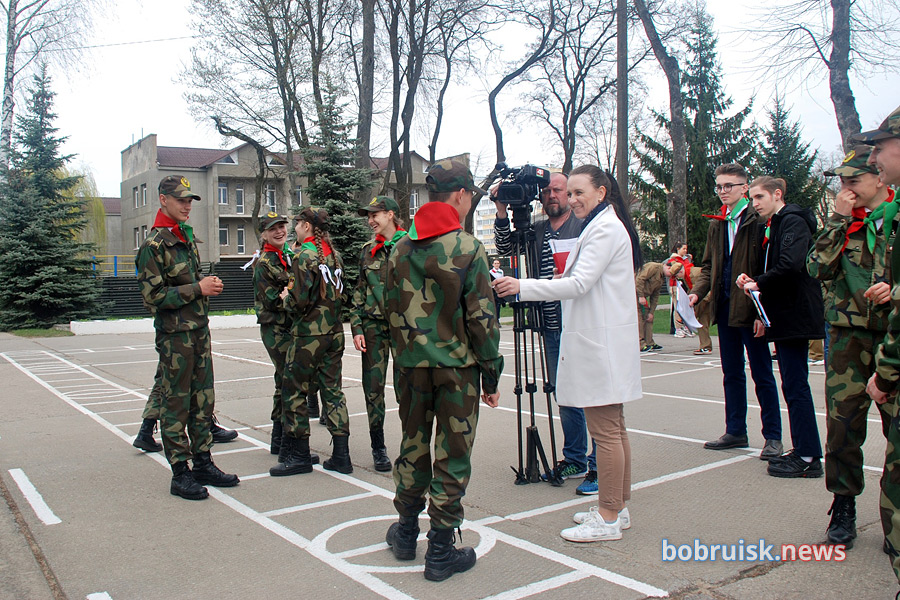 Пионерские дружины учреждений образования Бобруйска сразились в военно-патриотической игре «Зарница»