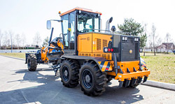 Обновление техники бобруйского ДЭПа продолжается. Что прибыло на этот раз?