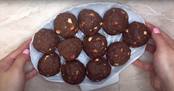 Быстро и вкусно! Пирожное «Картошка» из печенья своими руками (короткое видео)