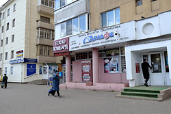 Зачем бобруйчане идут в ломбарды: мужчины расстаются с обручальными кольцами, а женщины — с подарками