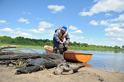 На центральном пляже Бобруйска в реке нашли снаряд времен Наполеона. И еще кое-что сказочное