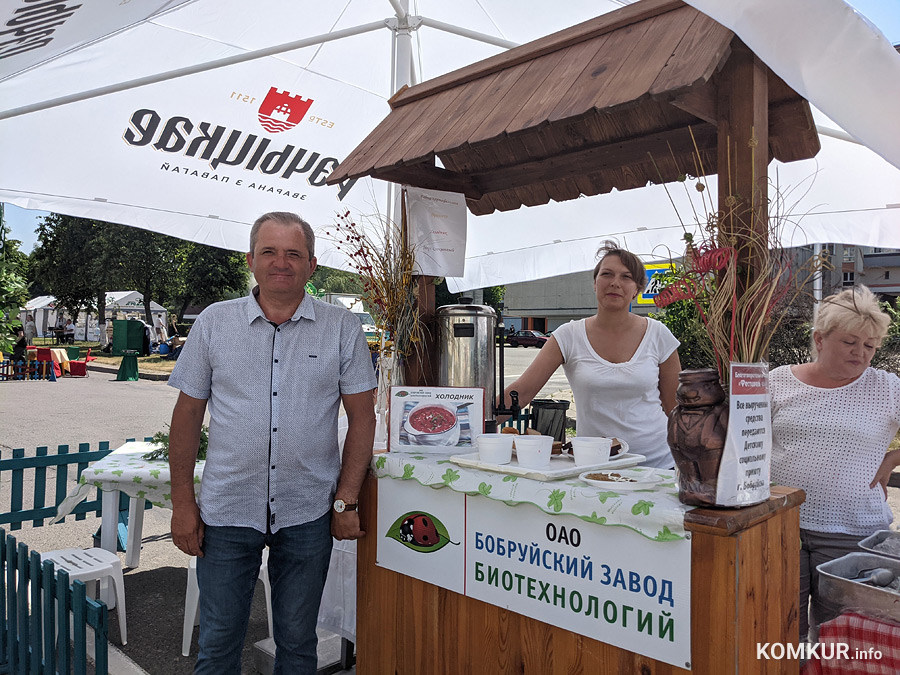 Овечья брынза, шакшука и холодник с чесночными пампушками. Чем еще кормили на кулинарном фестивале в Бобруйске