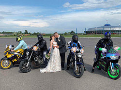 С мотоциклов –  в Березину. Необычная свадьба в Бобруйске