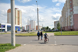 Теперь видно издалека. Как в Бобруйске призраков превратили в пешеходов