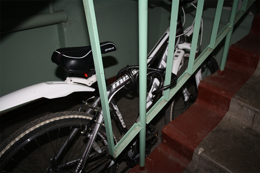 Велосипедного вора в Бобруйске задержали сосед и… лифт