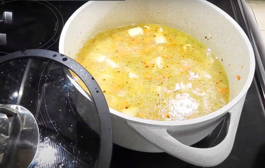 Куриный крем-суп на каждый день. Быстро, просто, вкусно! (короткое видео)