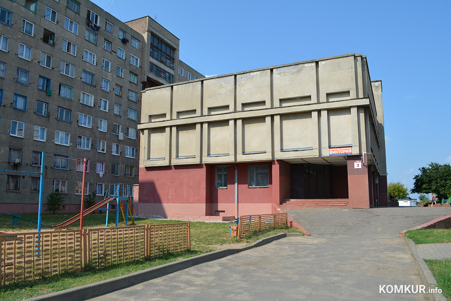 Искать виноватых или решать проблему? «Коммерческий» позвали в общежитие