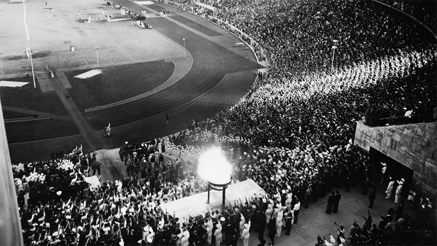 Вторые Олимпийские Игры в 1936 году – протест против Гитлера. На них собирался СССР
