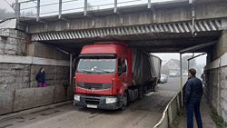 Путепровод-капкан по дороге в авиагородок (он же бобруйский «Мост глупости») закроют на ремонт