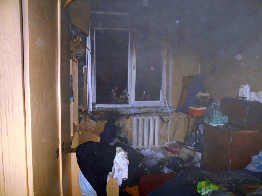 Огонь в окне, жар в бане и пожар от выключателя – три огненных ЧП в Бобруйске и на районе