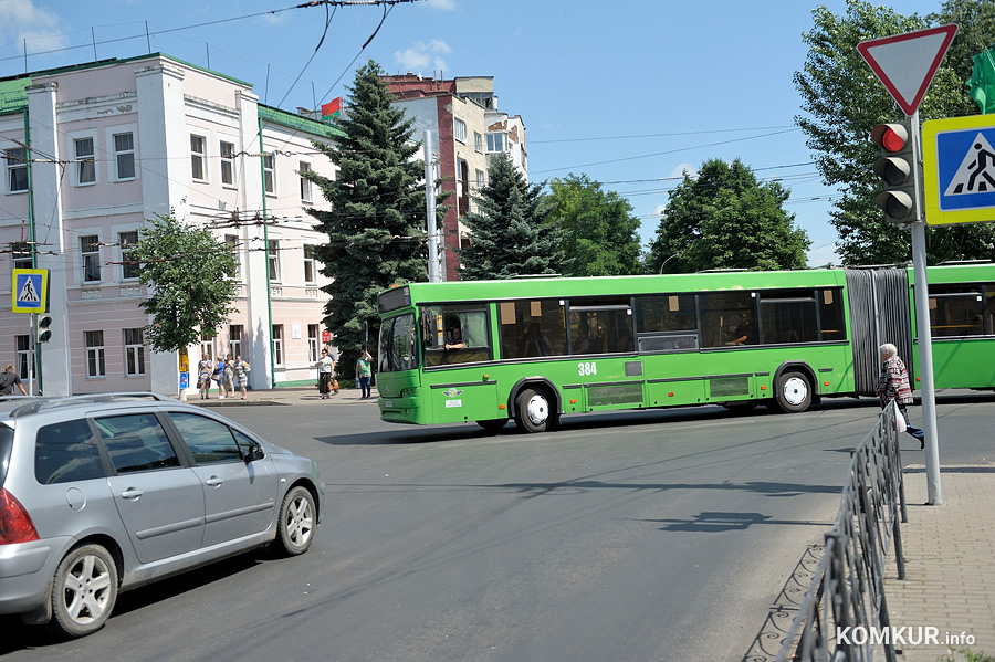 Движение трех маршрутов городских автобусов будет изменено