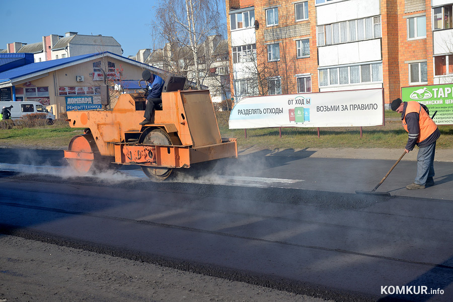 В Бобруйске ремонтируют еще одну проблемную улицу