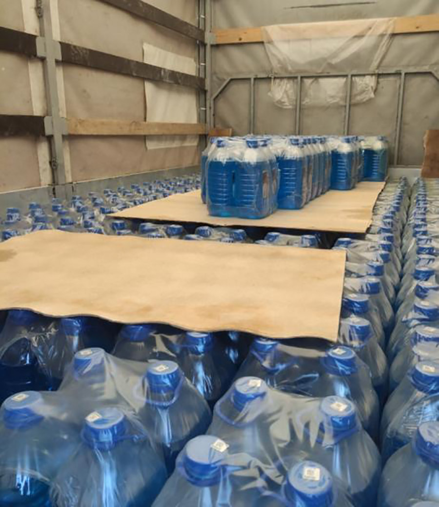 Перемещение 2,5 тонн стеклоомывайки без документов установили  таможенники в Бобруйске