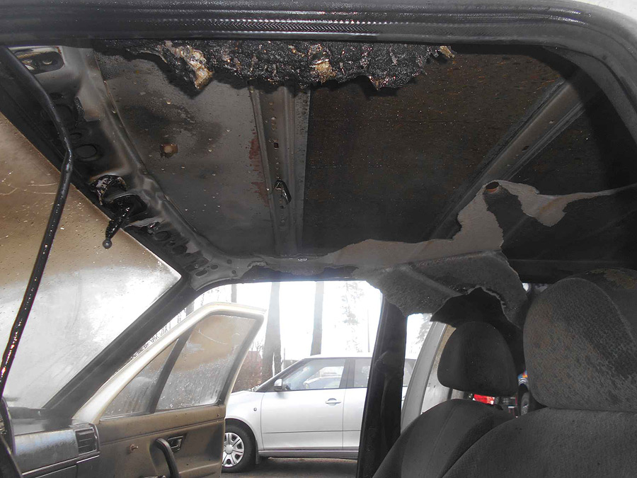 В Бобруйске по неизвестной причине загорелся автомобиль