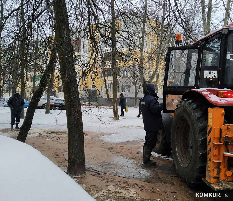 В Бобруйском водоканале рассказали, как справились с порывом на Даманском и обратились к горожанам с просьбой