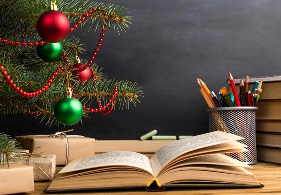 Взятка или благодарность? Рассказываем, можно ли дарить учителю дорогие подарки на Новый год