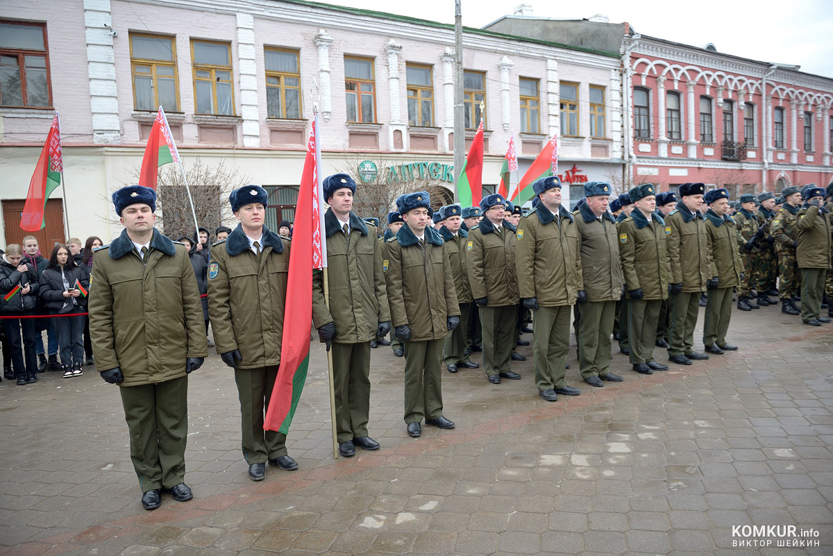 С Днем защитников Отечества и Вооруженных Сил Республики Беларусь, бобруйчане! Фоторепортаж