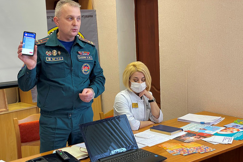 Начальник Бобруйского горрайотдела по ЧС побывал во 2-й поликлинике