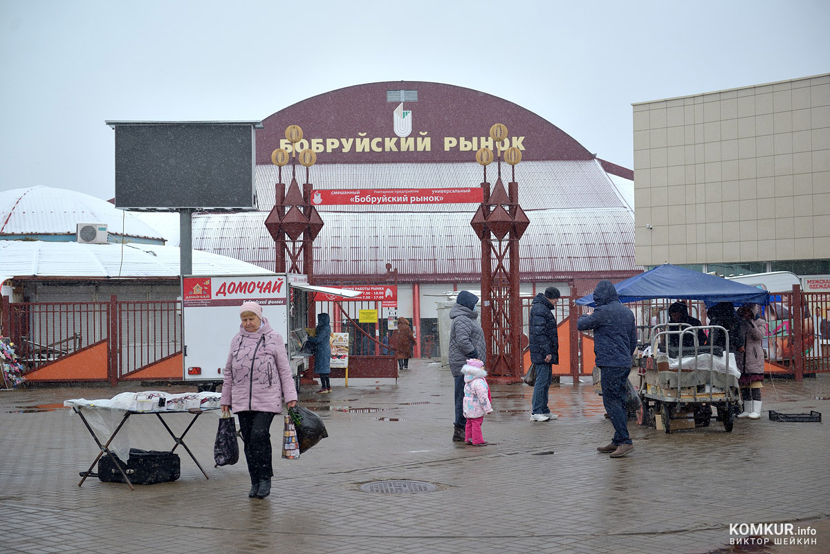 Погодные качели в Бобруйске. Фоторепортаж