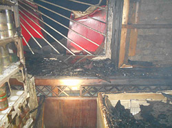 В деревне под Бобруйском загорелся магазин