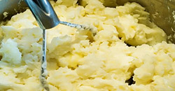 7 ошибок, которые испортят картофельное пюре