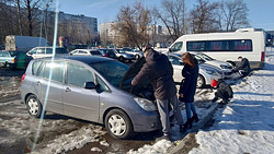 Сколько машин купили в Бобруйске, как пополнились ряды водителей и почему девушки идут в «дальнобои»?  